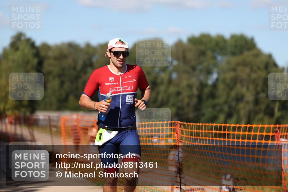 07.09.2025 - 19. Norderstedt Triathlon Michael Strokosch http://msf.ph/oto/8813461 07.09.2025 15:27:30 Laufen 1471, 1496, 1505 meine-sportfotos.de
