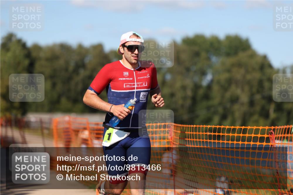 07.09.2025 - 19. Norderstedt Triathlon Michael Strokosch http://msf.ph/oto/8813466 07.09.2025 15:27:30 Laufen 1471, 1496, 1505 meine-sportfotos.de
