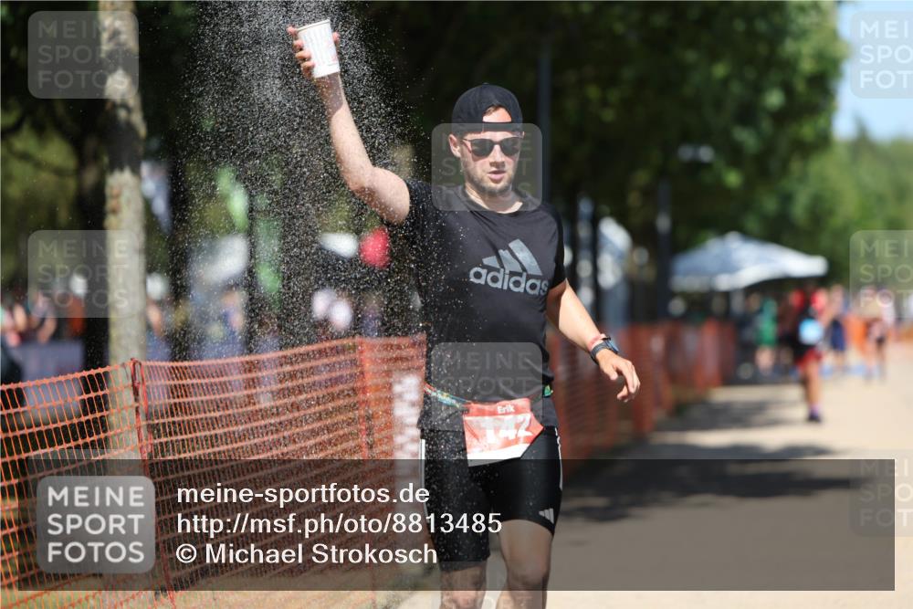 07.09.2025 - 19. Norderstedt Triathlon Michael Strokosch http://msf.ph/oto/8813485 07.09.2025 13:31:56 Laufen 142, 790 meine-sportfotos.de