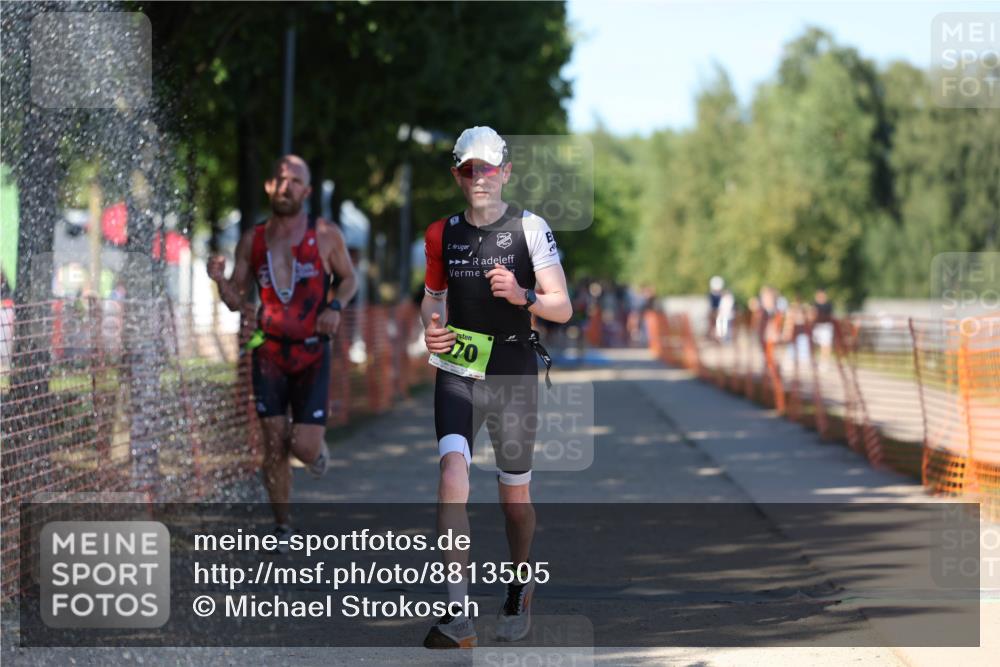 07.09.2025 - 19. Norderstedt Triathlon Michael Strokosch http://msf.ph/oto/8813505 07.09.2025 15:27:55 Laufen 970 meine-sportfotos.de