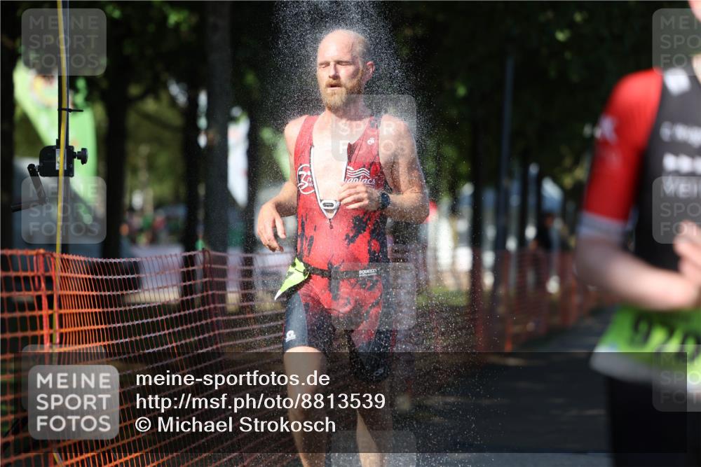 07.09.2025 - 19. Norderstedt Triathlon Michael Strokosch http://msf.ph/oto/8813539 07.09.2025 15:27:57 Laufen 970 meine-sportfotos.de