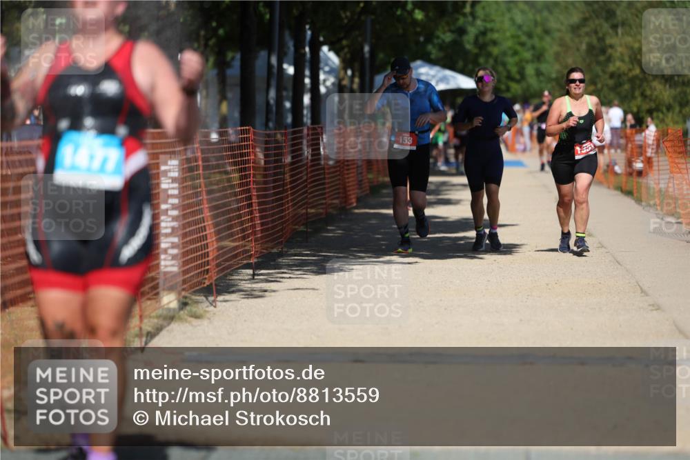 07.09.2025 - 19. Norderstedt Triathlon Michael Strokosch http://msf.ph/oto/8813559 07.09.2025 13:32:10 Laufen 153, 1292, 1353, 1477 meine-sportfotos.de