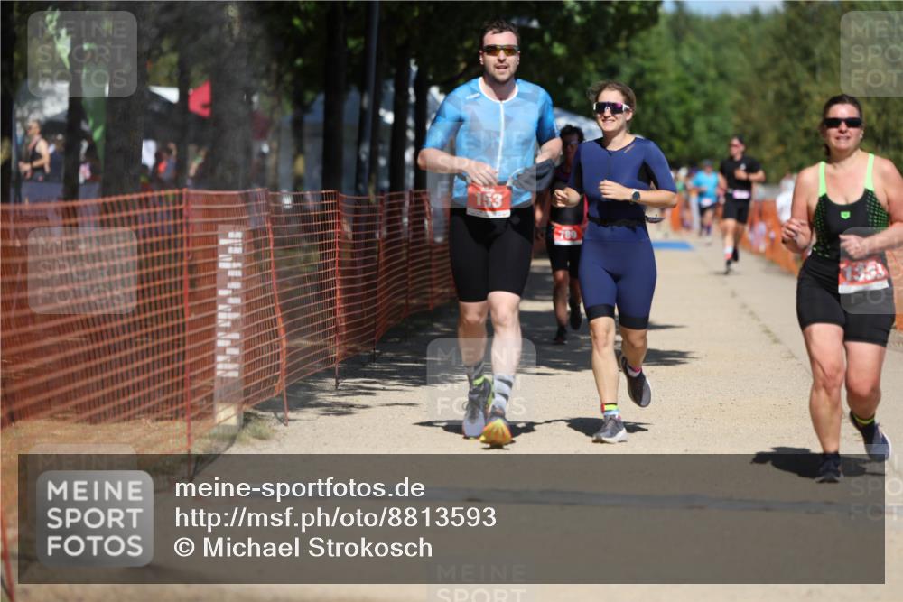 07.09.2025 - 19. Norderstedt Triathlon Michael Strokosch http://msf.ph/oto/8813593 07.09.2025 13:32:14 Laufen 153, 789, 1292, 1353 meine-sportfotos.de