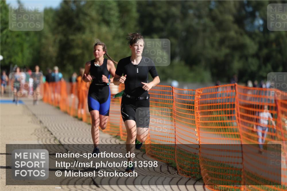 07.09.2025 - 19. Norderstedt Triathlon Michael Strokosch http://msf.ph/oto/8813598 07.09.2025 10:44:36 Laufen 64, 637, 678 meine-sportfotos.de