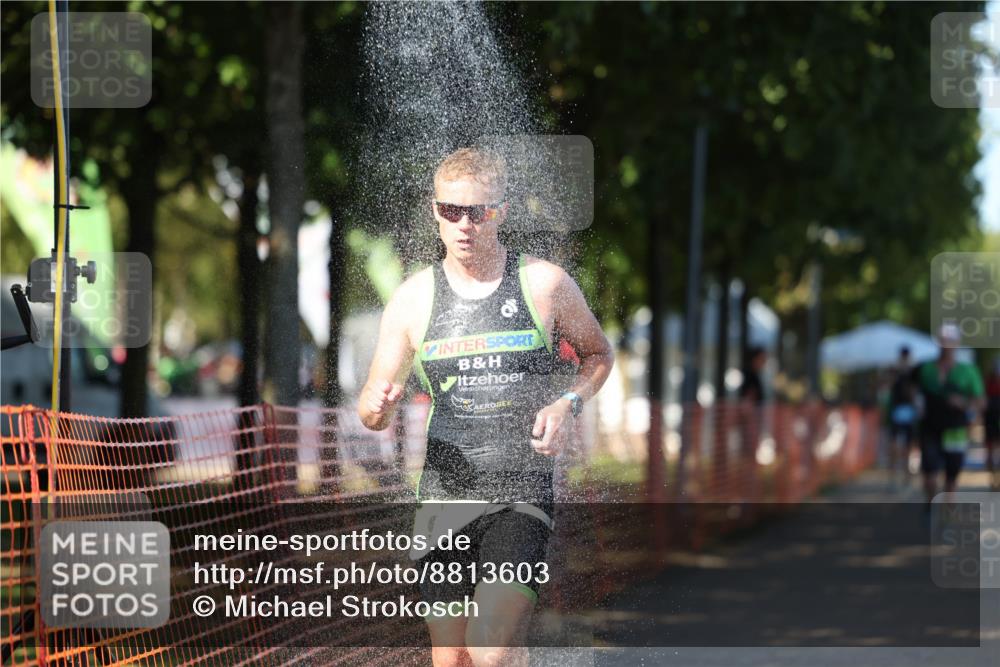 07.09.2025 - 19. Norderstedt Triathlon Michael Strokosch http://msf.ph/oto/8813603 07.09.2025 15:28:15 Laufen 1034 meine-sportfotos.de