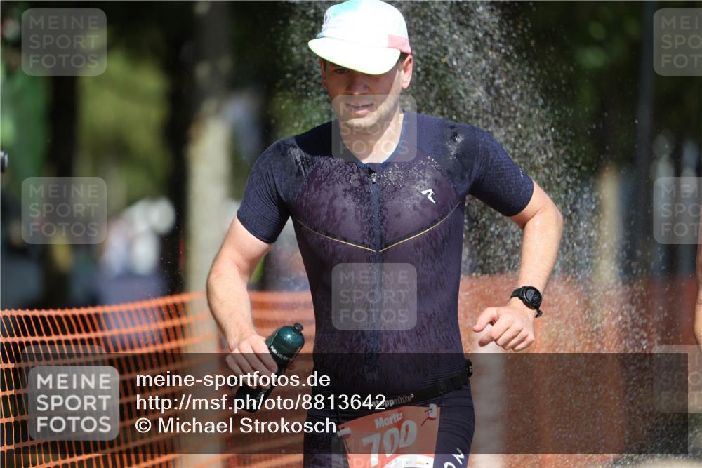 07.09.2025 - 19. Norderstedt Triathlon Michael Strokosch http://msf.ph/oto/8813642 07.09.2025 12:52:25 Laufen 700, 1371 meine-sportfotos.de