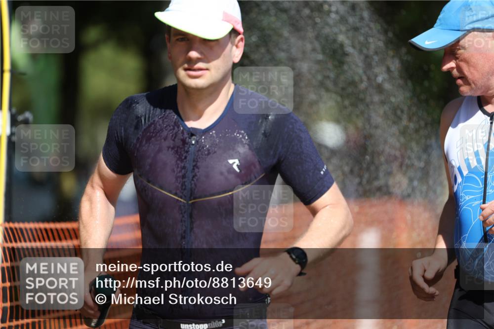 07.09.2025 - 19. Norderstedt Triathlon Michael Strokosch http://msf.ph/oto/8813649 07.09.2025 12:52:25 Laufen 700, 1371 meine-sportfotos.de