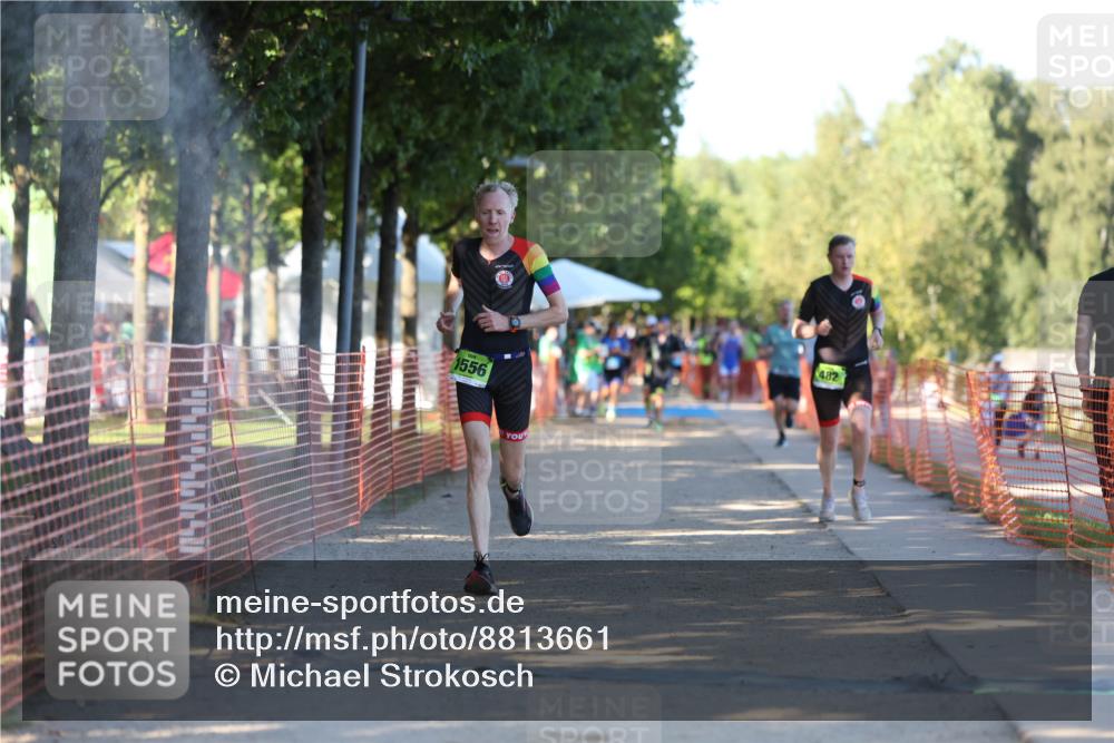 07.09.2025 - 19. Norderstedt Triathlon Michael Strokosch http://msf.ph/oto/8813661 07.09.2025 16:24:56 Laufen 482, 1556, 1559 meine-sportfotos.de