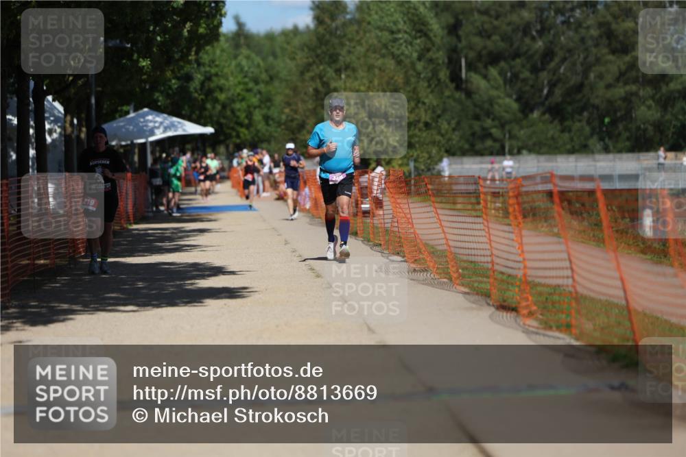 07.09.2025 - 19. Norderstedt Triathlon Michael Strokosch http://msf.ph/oto/8813669 07.09.2025 13:32:26 Laufen 219, 318, 328 meine-sportfotos.de