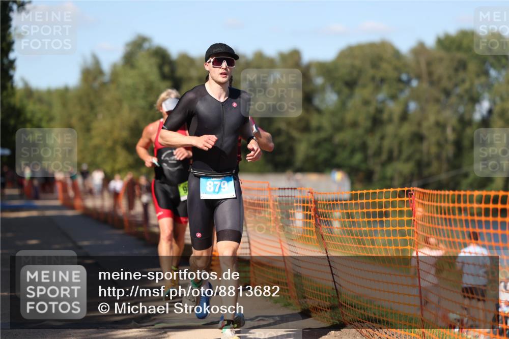 07.09.2025 - 19. Norderstedt Triathlon Michael Strokosch http://msf.ph/oto/8813682 07.09.2025 15:28:26 Laufen 879, 977, 1034, 1465 meine-sportfotos.de