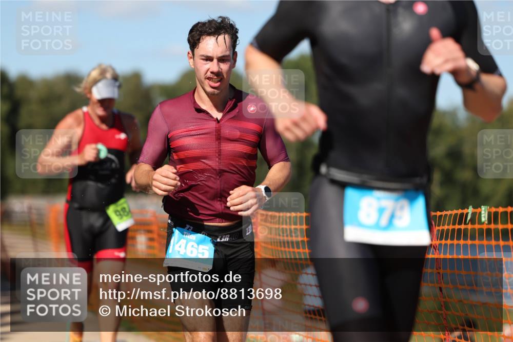 07.09.2025 - 19. Norderstedt Triathlon Michael Strokosch http://msf.ph/oto/8813698 07.09.2025 15:28:28 Laufen 879, 977, 1465 meine-sportfotos.de