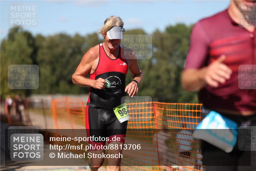 07.09.2025 - 19. Norderstedt Triathlon Michael Strokosch http://msf.ph/oto/8813706 07.09.2025 15:28:28 Laufen 879, 977, 1465 meine-sportfotos.de