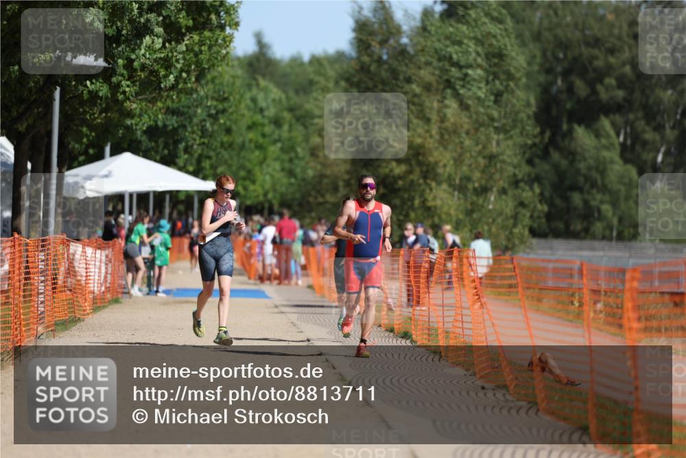07.09.2025 - 19. Norderstedt Triathlon Michael Strokosch http://msf.ph/oto/8813711 07.09.2025 11:43:13 Laufen 238, 1227 meine-sportfotos.de