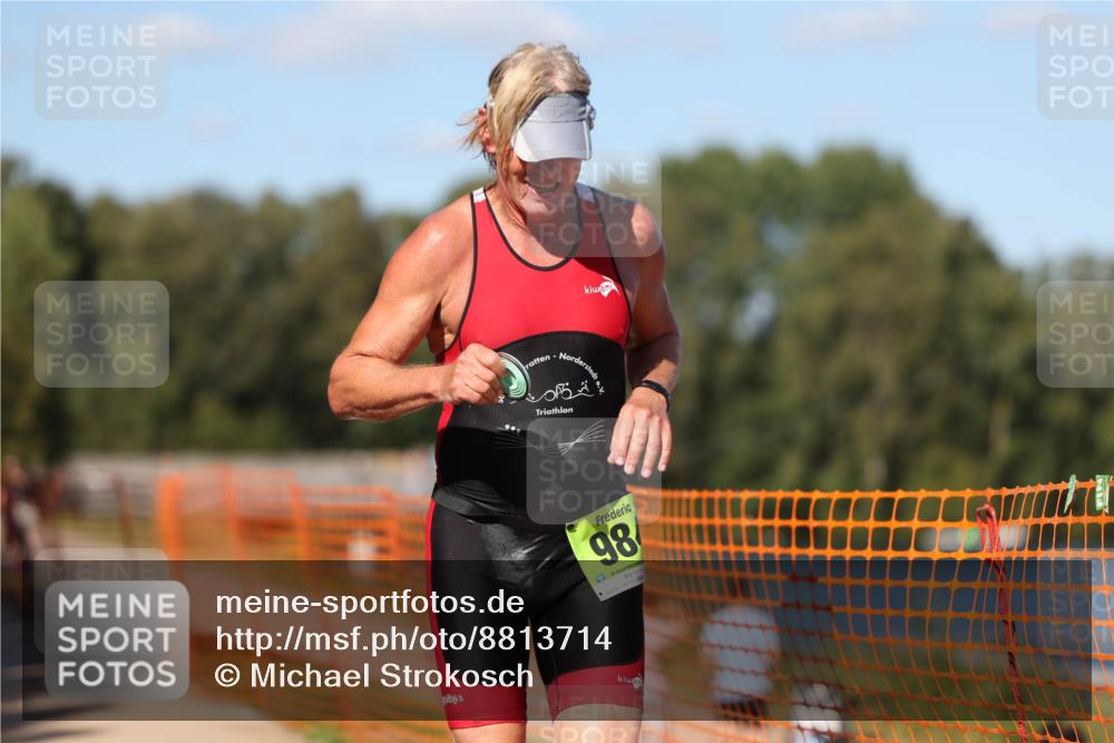 07.09.2025 - 19. Norderstedt Triathlon Michael Strokosch http://msf.ph/oto/8813714 07.09.2025 15:28:29 Laufen 879, 1465 meine-sportfotos.de