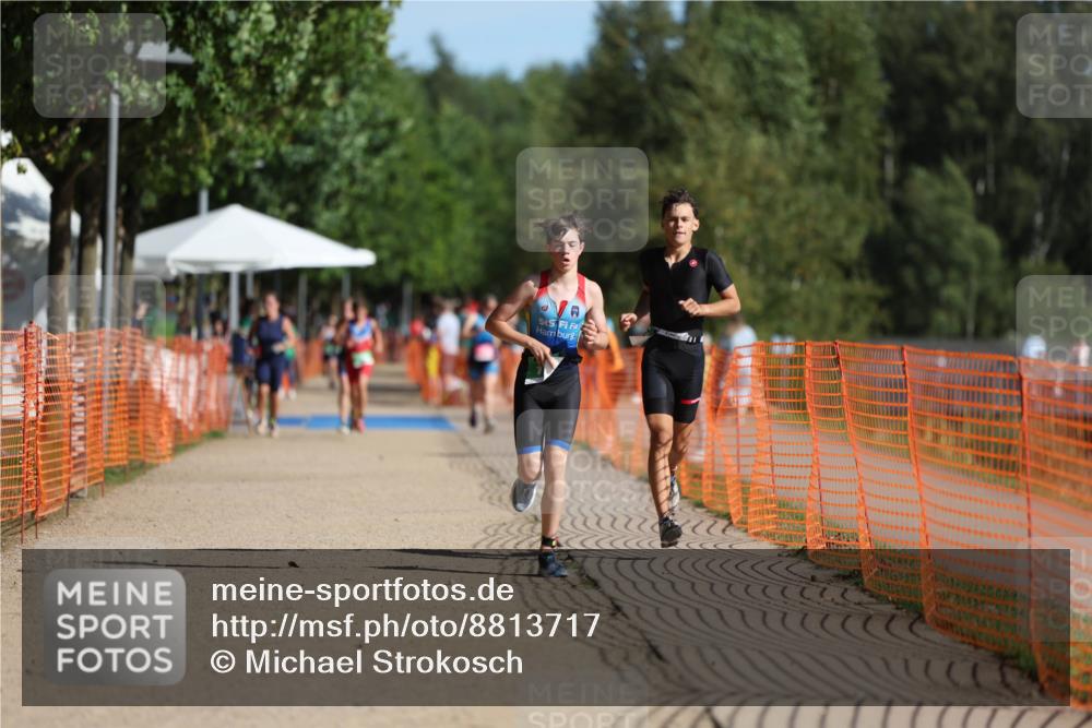 07.09.2025 - 19. Norderstedt Triathlon Michael Strokosch http://msf.ph/oto/8813717 07.09.2025 10:44:46 Laufen 102, 651 meine-sportfotos.de