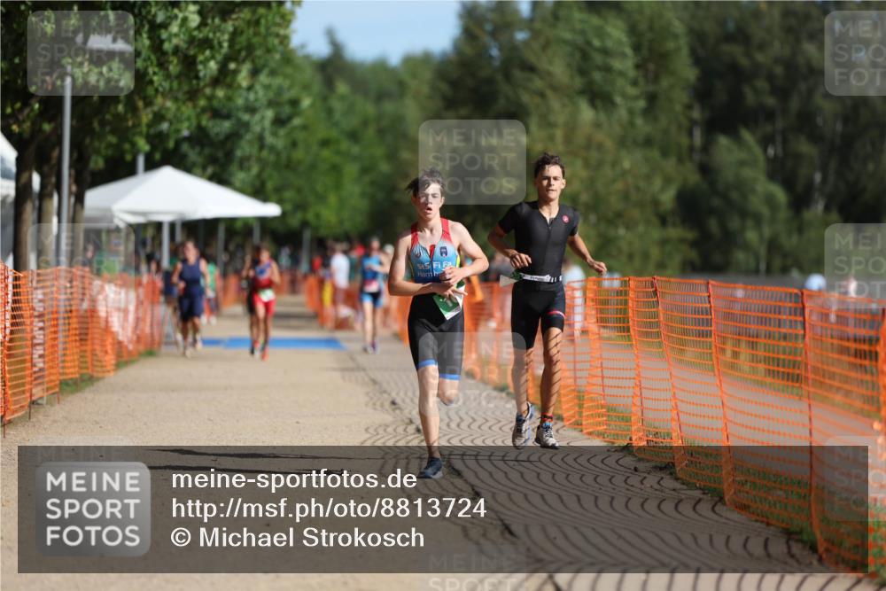 07.09.2025 - 19. Norderstedt Triathlon Michael Strokosch http://msf.ph/oto/8813724 07.09.2025 10:44:46 Laufen 102, 651 meine-sportfotos.de