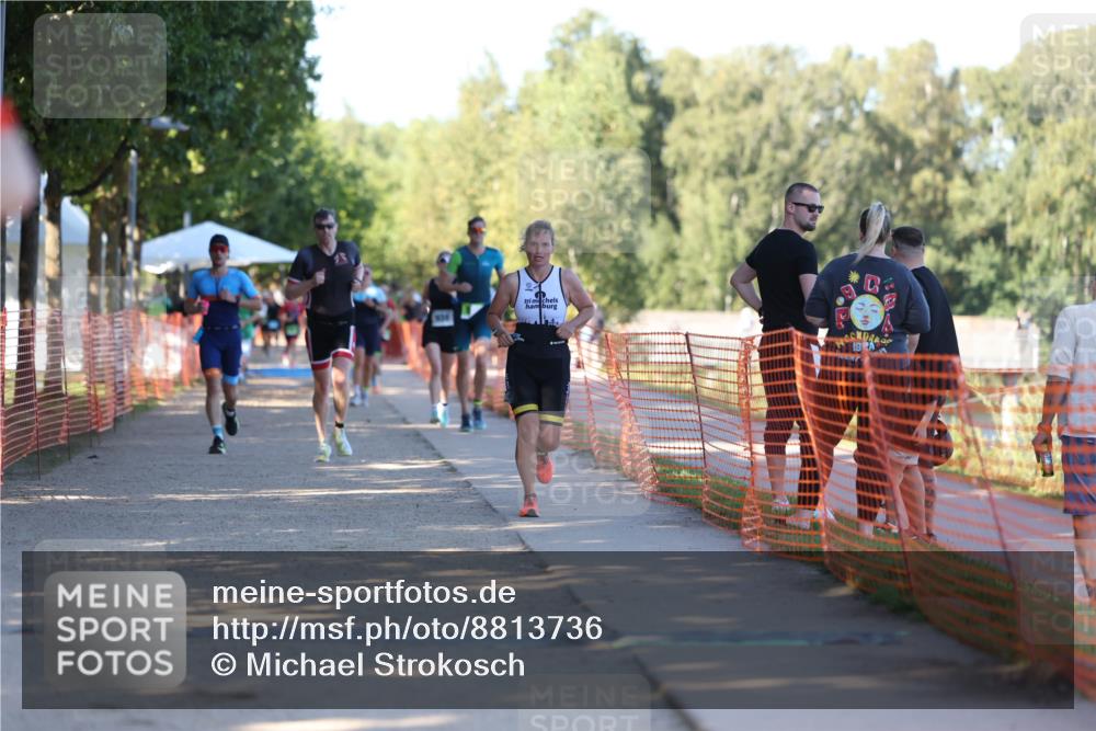 07.09.2025 - 19. Norderstedt Triathlon Michael Strokosch http://msf.ph/oto/8813736 07.09.2025 16:25:28 Laufen 425, 523, 529, 938, 1104, 1417, 1579, 1623 meine-sportfotos.de