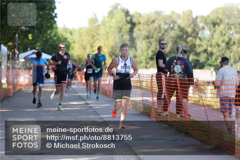 07.09.2025 - 19. Norderstedt Triathlon Michael Strokosch http://msf.ph/oto/8813755 07.09.2025 16:25:30 Laufen 425, 523, 529, 938, 1104, 1579 meine-sportfotos.de