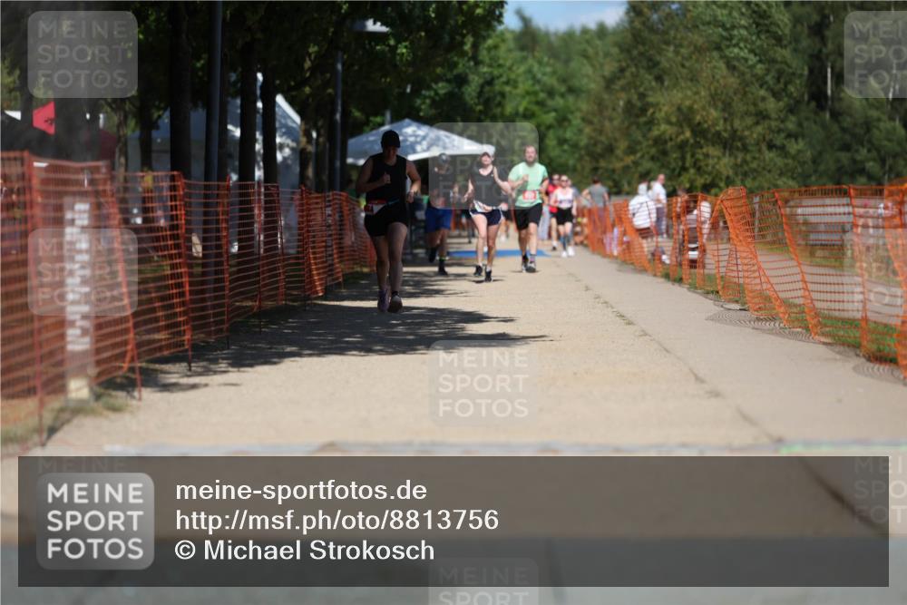 07.09.2025 - 19. Norderstedt Triathlon Michael Strokosch http://msf.ph/oto/8813756 07.09.2025 13:32:48 Laufen 735, 777, 841 meine-sportfotos.de