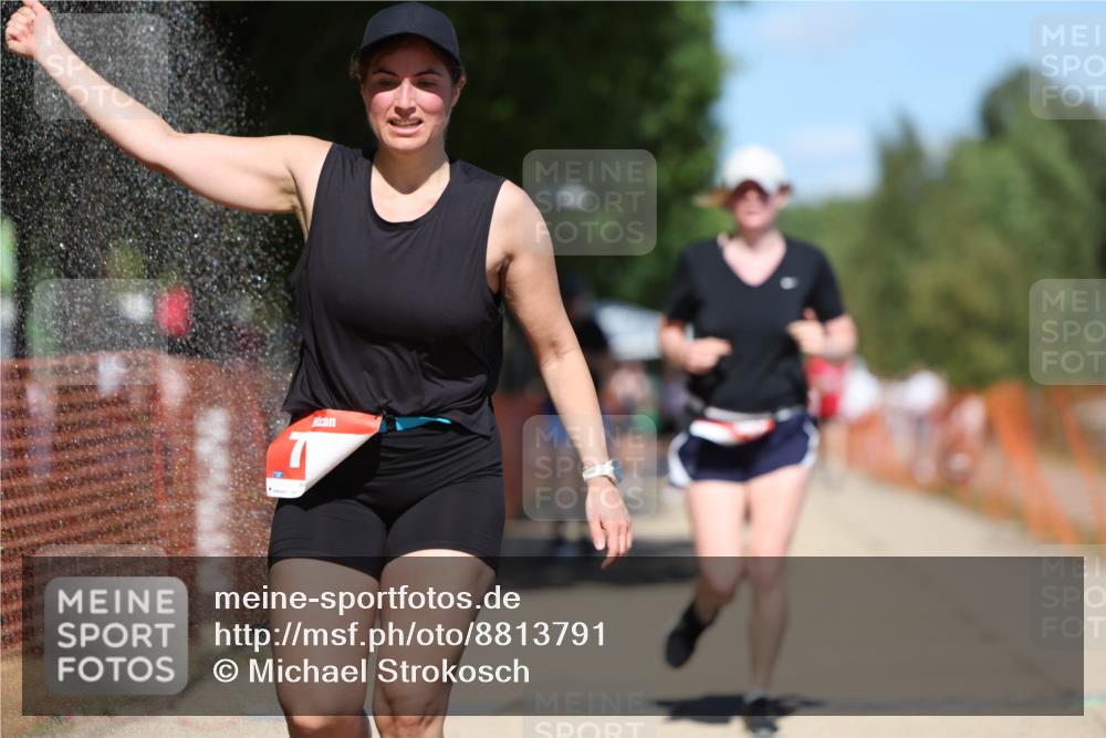 07.09.2025 - 19. Norderstedt Triathlon Michael Strokosch http://msf.ph/oto/8813791 07.09.2025 13:32:57 Laufen 157, 735, 752 meine-sportfotos.de