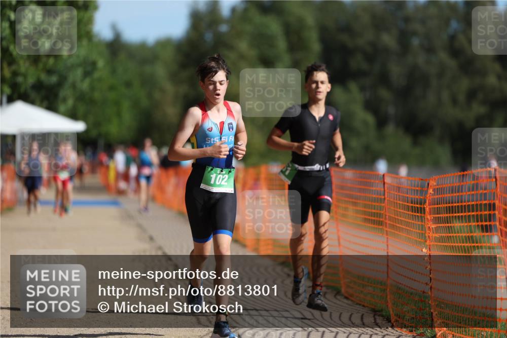 07.09.2025 - 19. Norderstedt Triathlon Michael Strokosch http://msf.ph/oto/8813801 07.09.2025 10:44:48 Laufen 102, 651 meine-sportfotos.de