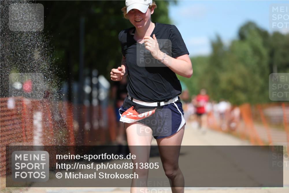07.09.2025 - 19. Norderstedt Triathlon Michael Strokosch http://msf.ph/oto/8813805 07.09.2025 13:32:58 Laufen 157, 735, 752 meine-sportfotos.de