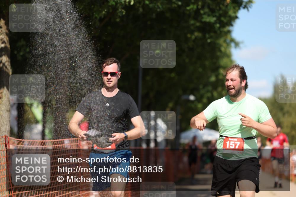07.09.2025 - 19. Norderstedt Triathlon Michael Strokosch http://msf.ph/oto/8813835 07.09.2025 13:33:02 Laufen 157, 325, 752 meine-sportfotos.de