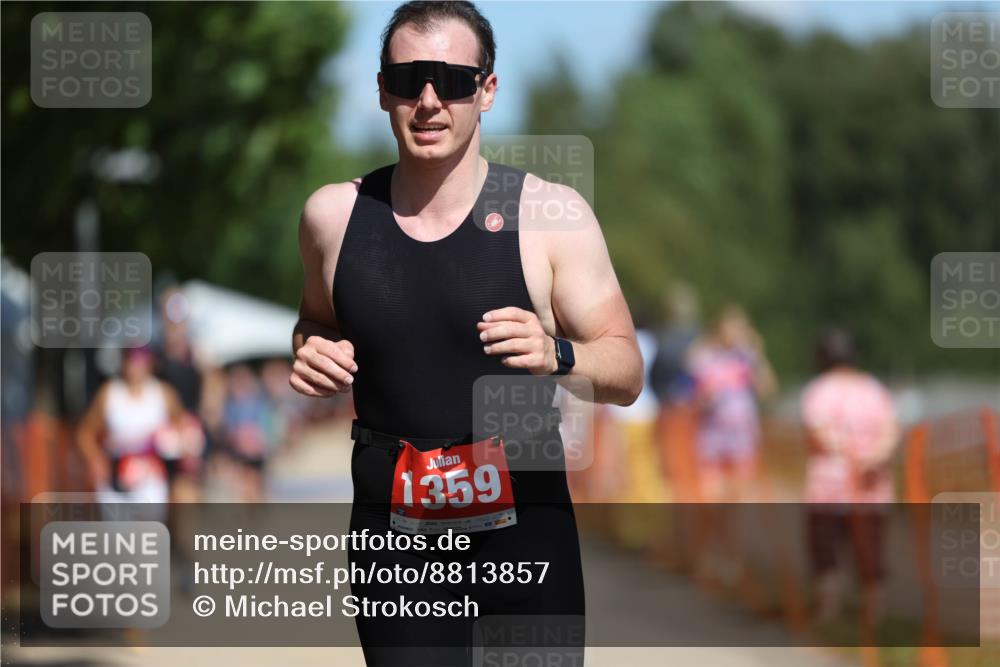 07.09.2025 - 19. Norderstedt Triathlon Michael Strokosch http://msf.ph/oto/8813857 07.09.2025 12:52:50 Laufen 767, 802, 1297, 1359 meine-sportfotos.de