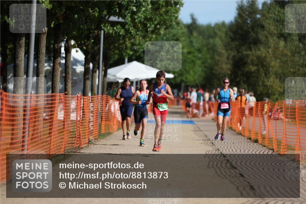 07.09.2025 - 19. Norderstedt Triathlon Michael Strokosch http://msf.ph/oto/8813873 07.09.2025 10:44:54 Laufen 102, 108, 651 meine-sportfotos.de