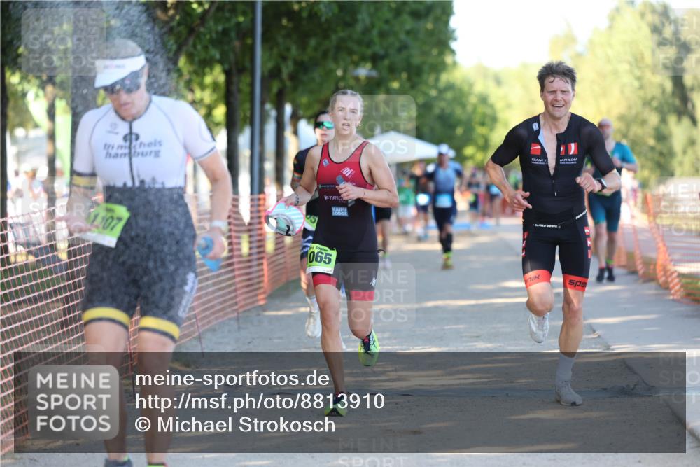 07.09.2025 - 19. Norderstedt Triathlon Michael Strokosch http://msf.ph/oto/8813910 07.09.2025 16:26:04 Laufen 520, 530, 916, 1051, 1056, 1065, 1107 meine-sportfotos.de