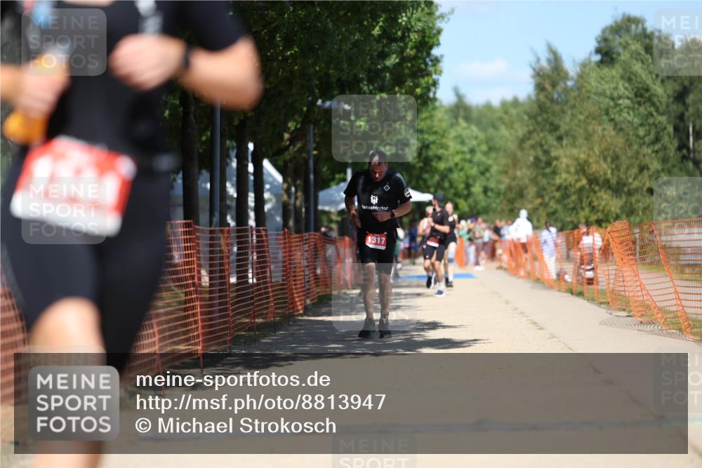07.09.2025 - 19. Norderstedt Triathlon Michael Strokosch http://msf.ph/oto/8813947 07.09.2025 13:33:22 Laufen 1317, 1344 meine-sportfotos.de