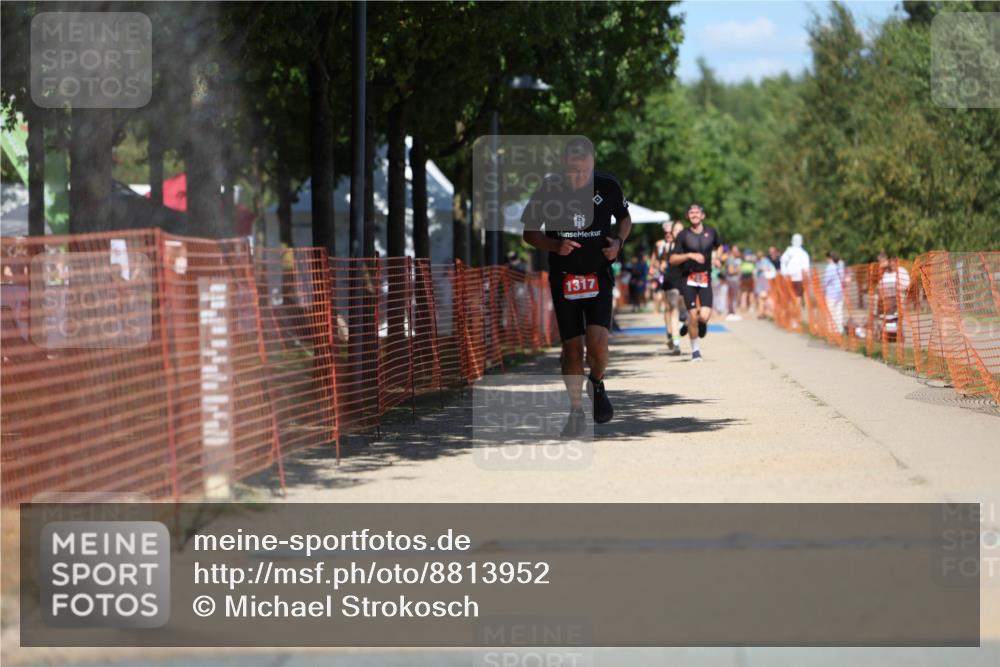 07.09.2025 - 19. Norderstedt Triathlon Michael Strokosch http://msf.ph/oto/8813952 07.09.2025 13:33:23 Laufen 1317, 1344 meine-sportfotos.de