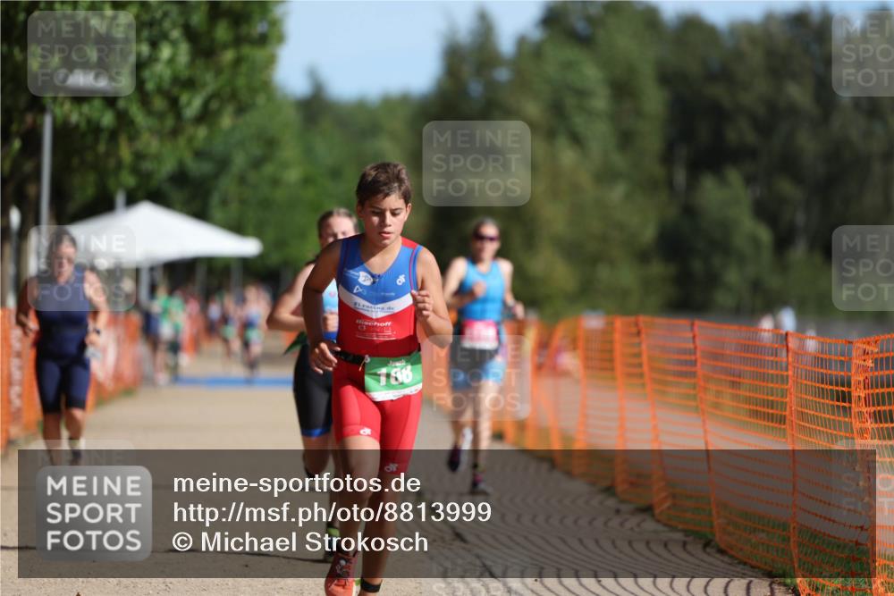 07.09.2025 - 19. Norderstedt Triathlon Michael Strokosch http://msf.ph/oto/8813999 07.09.2025 10:44:58 Laufen 108, 131, 1111, 1119 meine-sportfotos.de