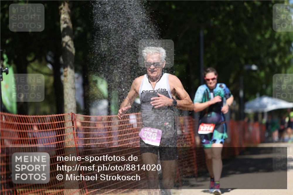 07.09.2025 - 19. Norderstedt Triathlon Michael Strokosch http://msf.ph/oto/8814020 07.09.2025 13:33:36 Laufen 338, 350, 723, 1214 meine-sportfotos.de