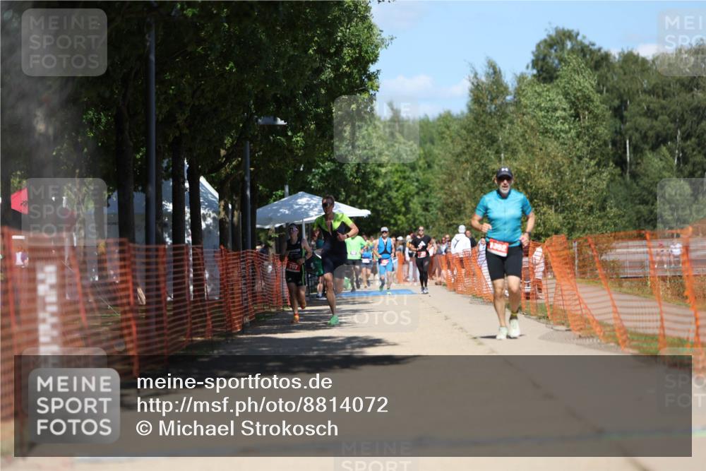 07.09.2025 - 19. Norderstedt Triathlon Michael Strokosch http://msf.ph/oto/8814072 07.09.2025 13:33:40 Laufen 275, 338, 1214, 1352 meine-sportfotos.de