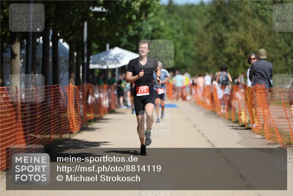 07.09.2025 - 19. Norderstedt Triathlon Michael Strokosch http://msf.ph/oto/8814119 07.09.2025 12:53:13 Laufen 173 meine-sportfotos.de