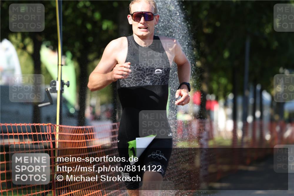 07.09.2025 - 19. Norderstedt Triathlon Michael Strokosch http://msf.ph/oto/8814122 07.09.2025 15:29:25 Laufen 1029 meine-sportfotos.de