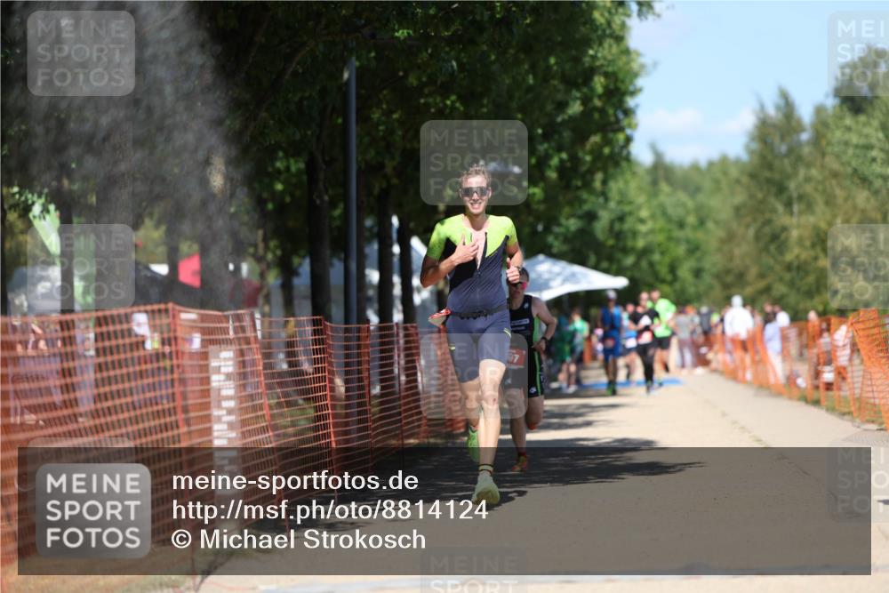 07.09.2025 - 19. Norderstedt Triathlon Michael Strokosch http://msf.ph/oto/8814124 07.09.2025 13:33:45 Laufen 275, 707, 1352 meine-sportfotos.de