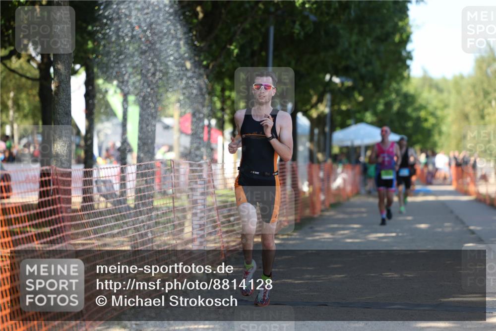 07.09.2025 - 19. Norderstedt Triathlon Michael Strokosch http://msf.ph/oto/8814128 07.09.2025 15:29:31 Laufen 1022, 1029, 1478 meine-sportfotos.de