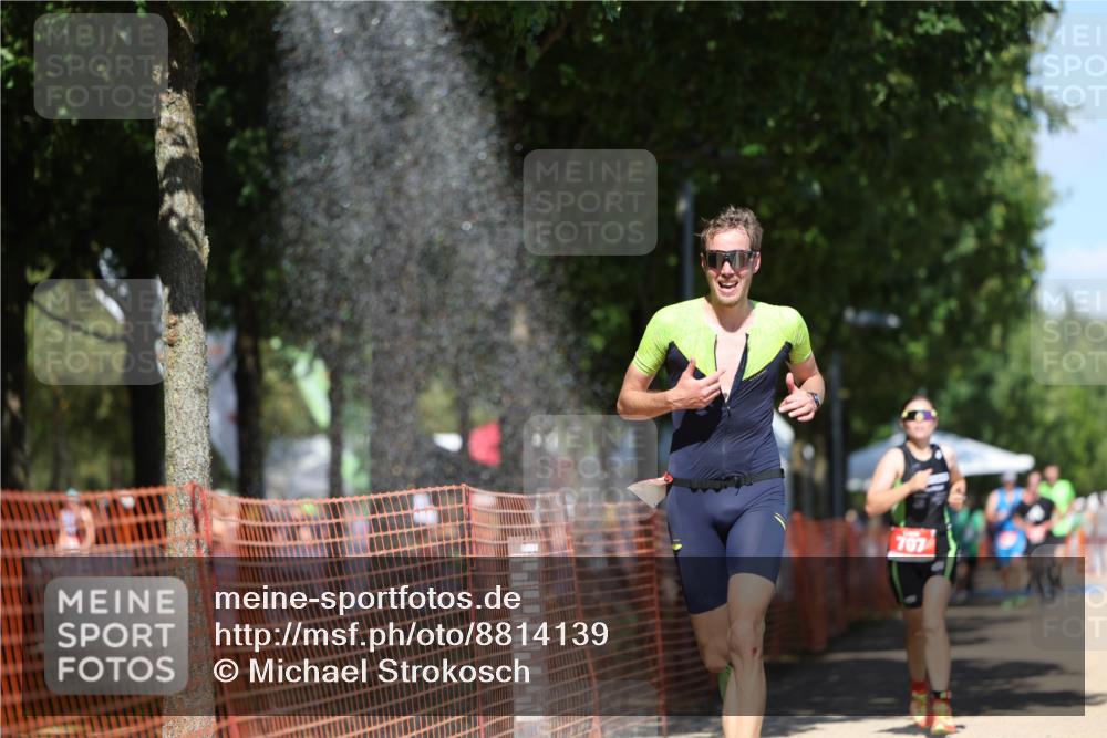 07.09.2025 - 19. Norderstedt Triathlon Michael Strokosch http://msf.ph/oto/8814139 07.09.2025 13:33:46 Laufen 275, 707, 1352 meine-sportfotos.de