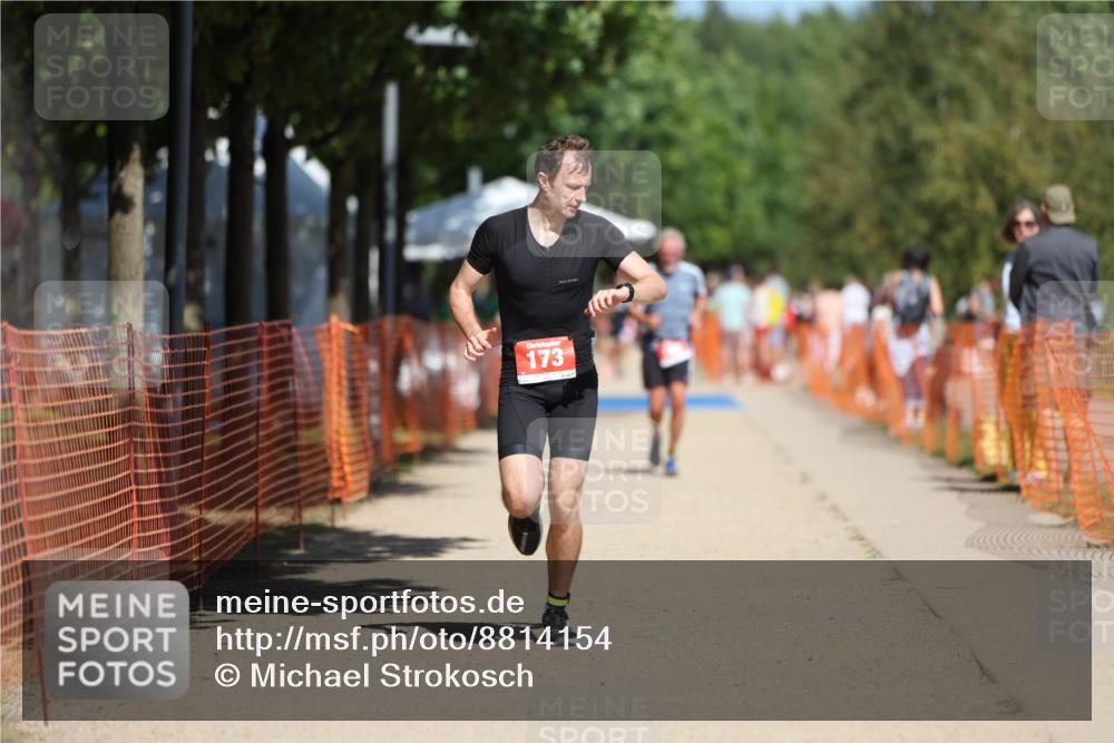 07.09.2025 - 19. Norderstedt Triathlon Michael Strokosch http://msf.ph/oto/8814154 07.09.2025 12:53:14 Laufen 173 meine-sportfotos.de