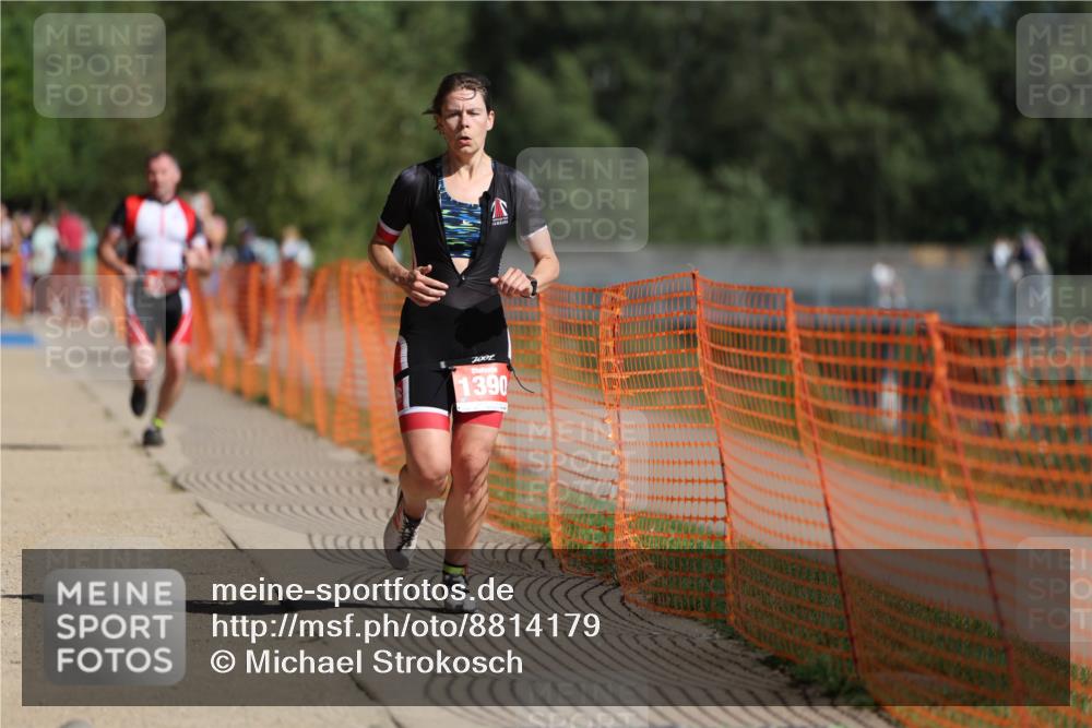 07.09.2025 - 19. Norderstedt Triathlon Michael Strokosch http://msf.ph/oto/8814179 07.09.2025 11:43:43 Laufen 1157, 1196, 1236, 1390 meine-sportfotos.de