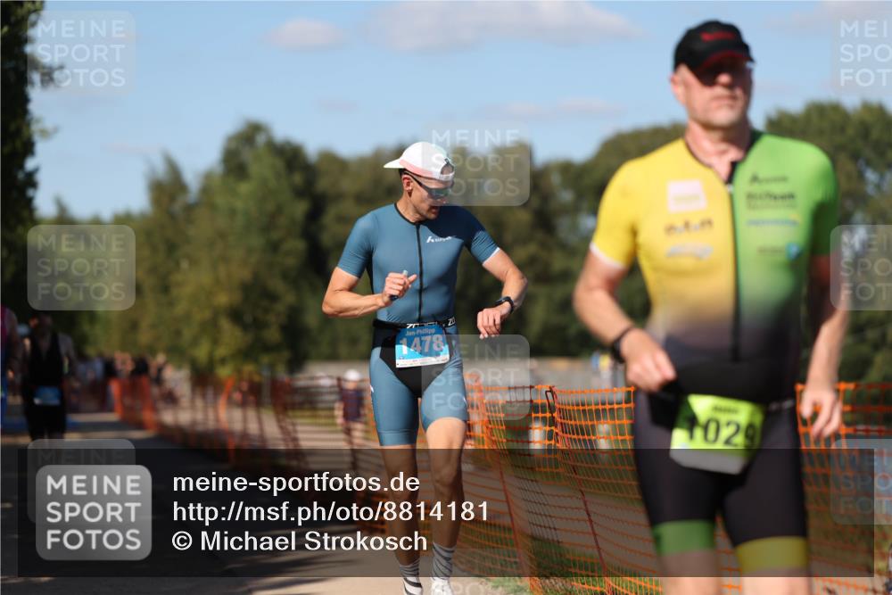 07.09.2025 - 19. Norderstedt Triathlon Michael Strokosch http://msf.ph/oto/8814181 07.09.2025 15:29:34 Laufen 395, 1022, 1029, 1478 meine-sportfotos.de