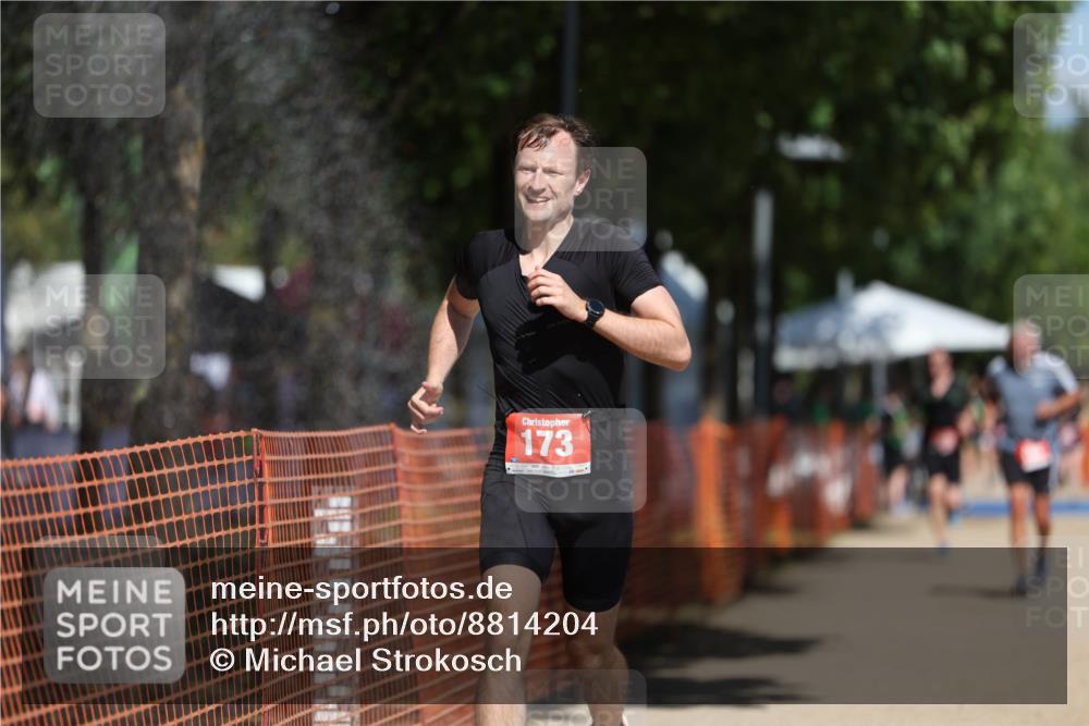 07.09.2025 - 19. Norderstedt Triathlon Michael Strokosch http://msf.ph/oto/8814204 07.09.2025 12:53:15 Laufen 173 meine-sportfotos.de