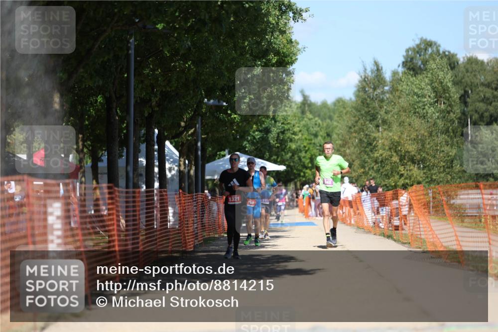 07.09.2025 - 19. Norderstedt Triathlon Michael Strokosch http://msf.ph/oto/8814215 07.09.2025 13:33:54 Laufen 348, 1321 meine-sportfotos.de