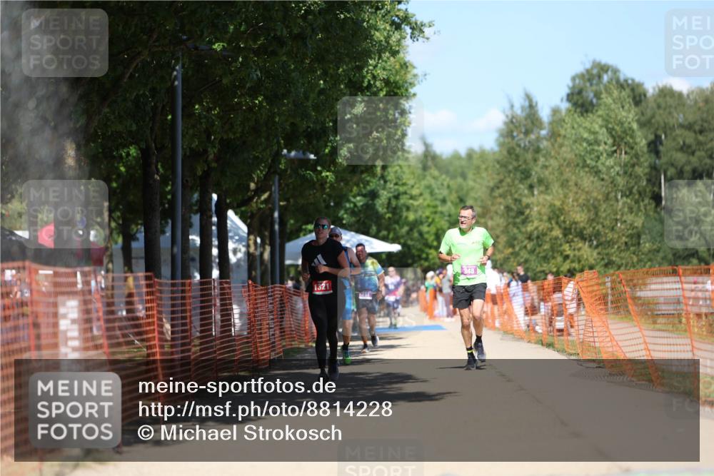 07.09.2025 - 19. Norderstedt Triathlon Michael Strokosch http://msf.ph/oto/8814228 07.09.2025 13:33:55 Laufen 348, 1321 meine-sportfotos.de