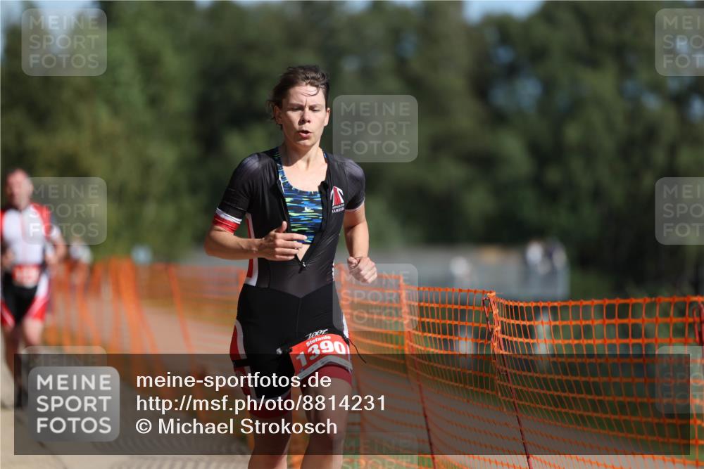 07.09.2025 - 19. Norderstedt Triathlon Michael Strokosch http://msf.ph/oto/8814231 07.09.2025 11:43:45 Laufen 1196, 1236, 1390 meine-sportfotos.de
