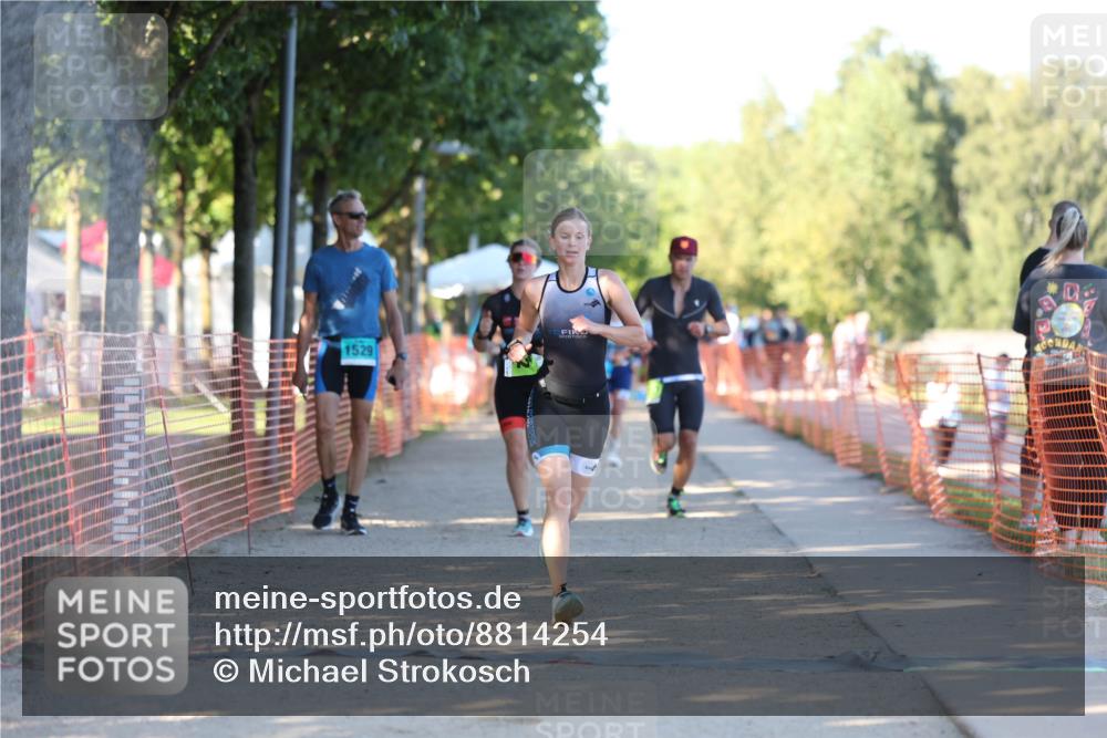 07.09.2025 - 19. Norderstedt Triathlon Michael Strokosch http://msf.ph/oto/8814254 07.09.2025 16:27:05 Laufen 407, 1073, 1529, 1562, 1610 meine-sportfotos.de