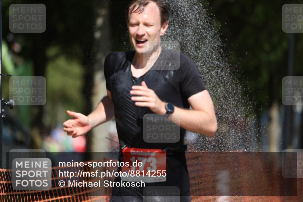 07.09.2025 - 19. Norderstedt Triathlon Michael Strokosch http://msf.ph/oto/8814255 07.09.2025 12:53:17 Laufen 173, 192 meine-sportfotos.de
