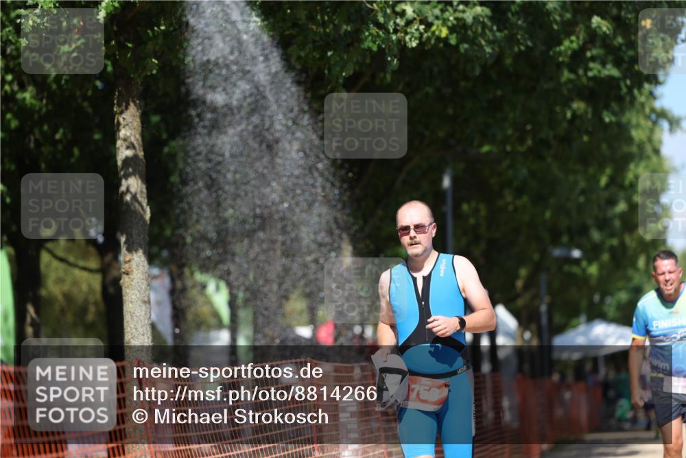 07.09.2025 - 19. Norderstedt Triathlon Michael Strokosch http://msf.ph/oto/8814266 07.09.2025 13:34:04 Laufen 311, 348, 750, 1321 meine-sportfotos.de